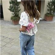 Profesora apta para todas las materias y niveles. Especializada en métodos de estudio.